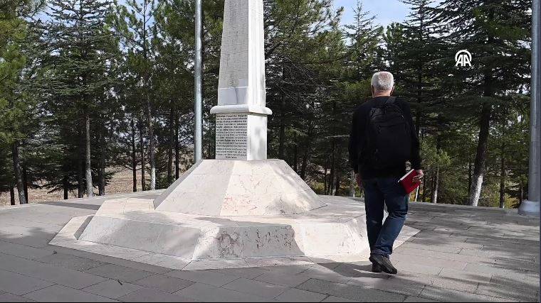 Çanakkale’de şehit düştüğünü sanıyorlardı, gerçek bambaşka çıktı. Adını taşıdığı dedesinin mezarını 111 yıl sonra Edirne’de buldu 6